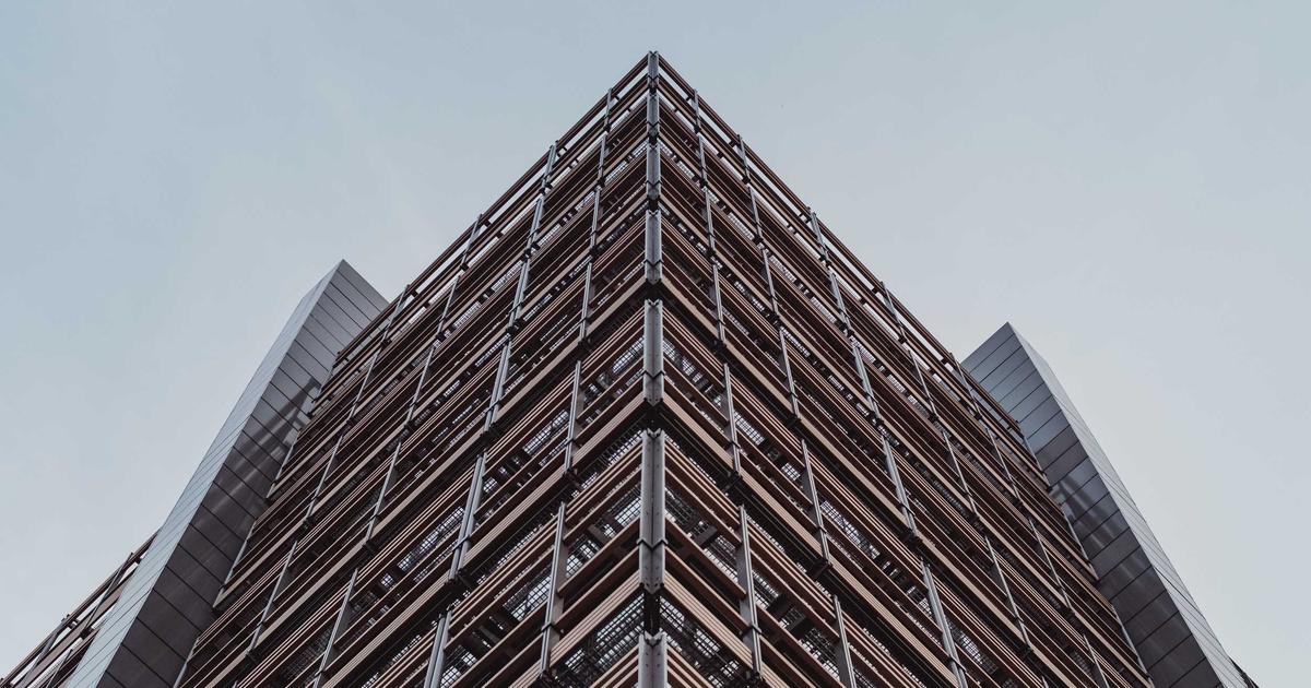 Featured: Sleeping on Overnight Buses in South America: Which Routes Have Actual Beds vs Torture Seats (Ranked by Someone Who Rode 23 Routes)