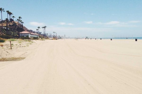 Featured: Overland Border Crossings That Take 6+ Hours: What Actually Happens at Checkpoints Between Thailand-Laos, Argentina-Chile, and 8 Other Notoriously Slow Borders